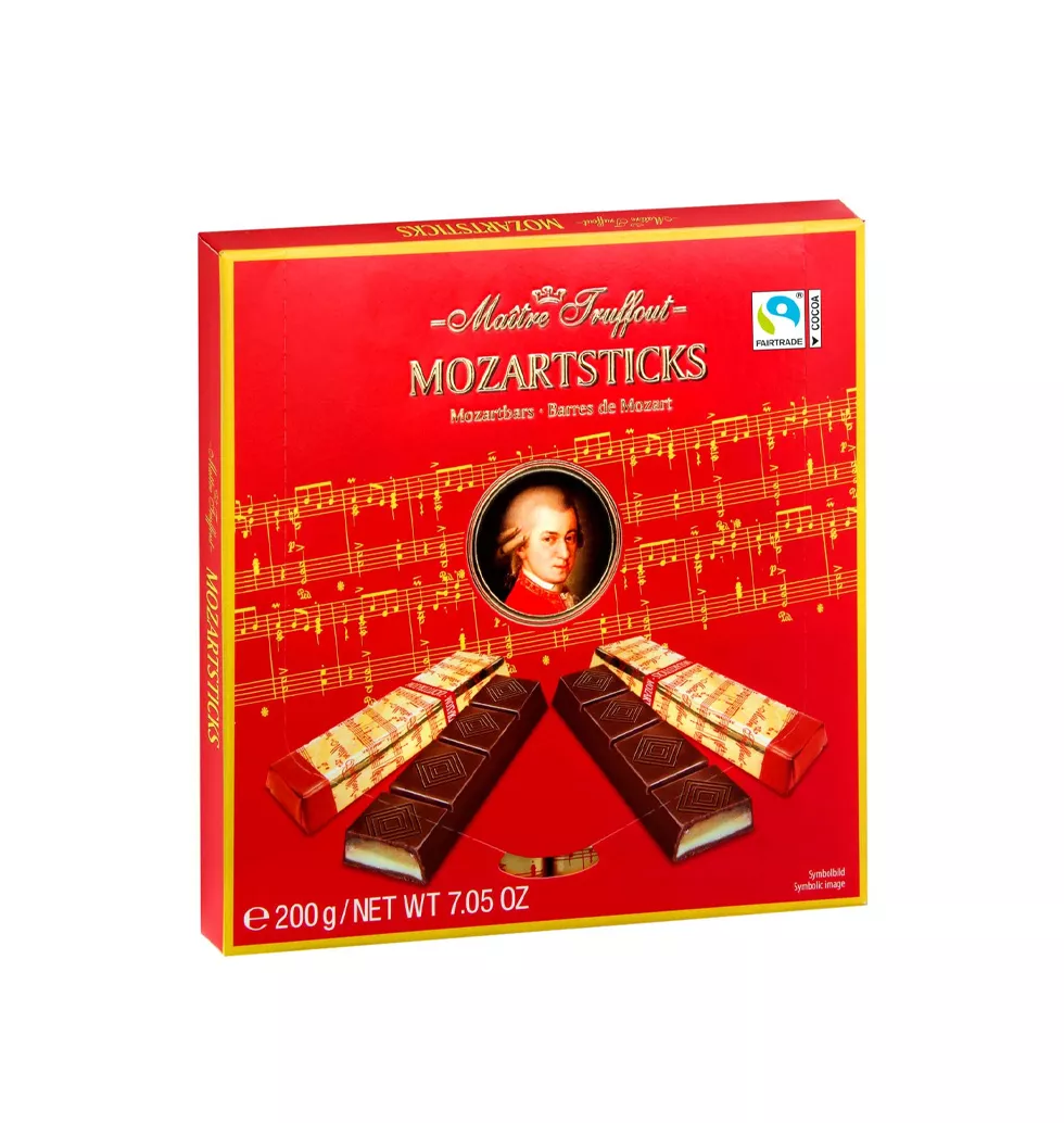 Festive Red Wine & Treats